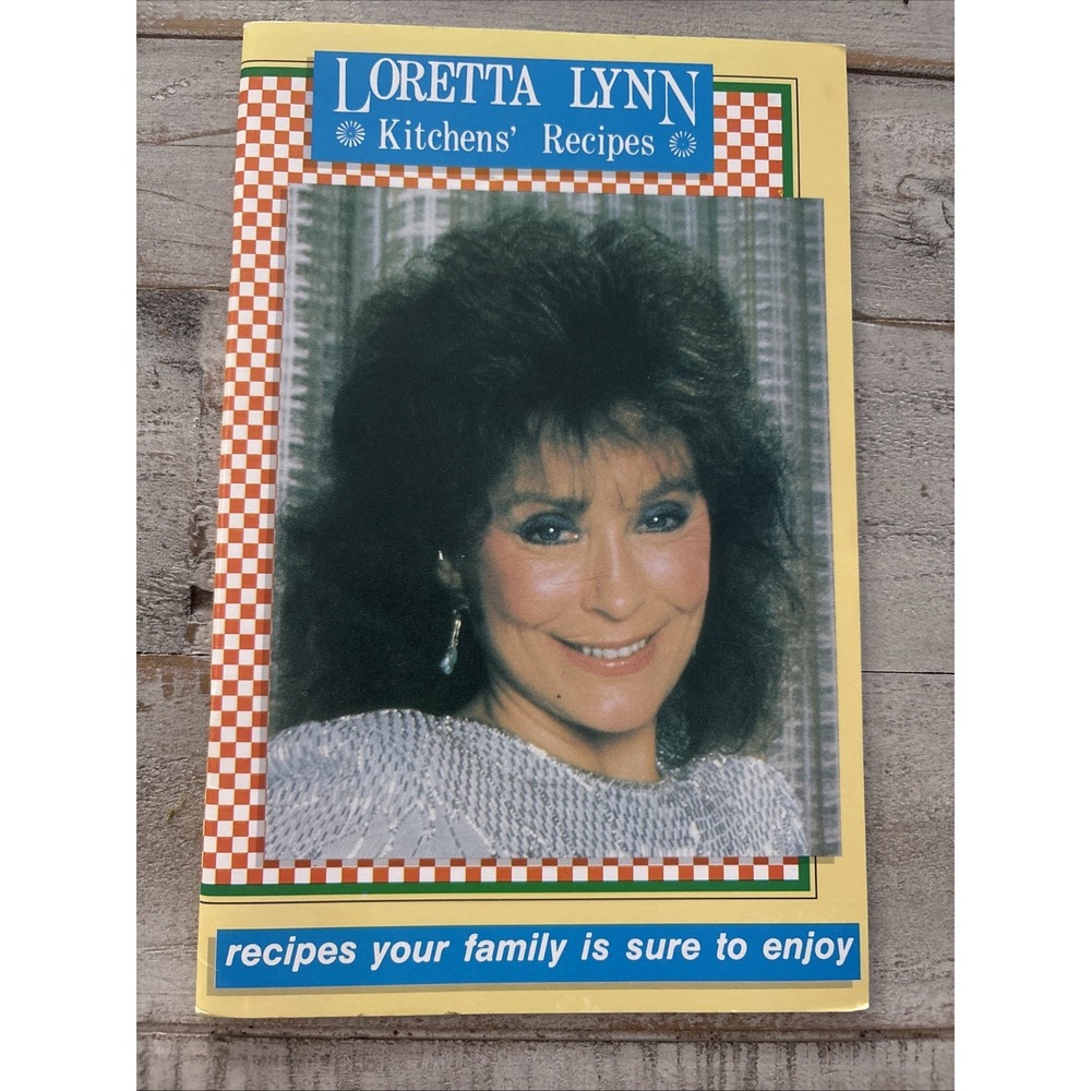 Loretta Lynn Kitchens' Recipes 1986 Southern 32 Pg Cookbook Vintage Collectible